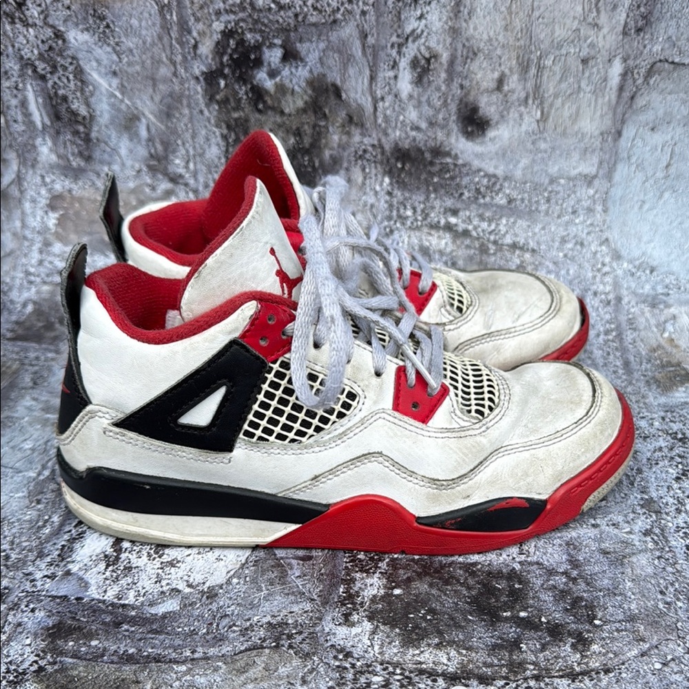 Air Jordan 4 Retro OG Mid Fire Red 2020